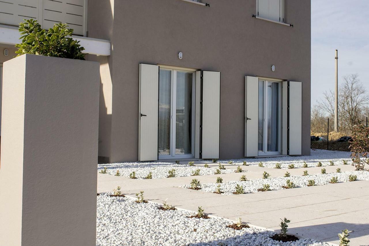 Home Suites Home Salionze Eksteriør bilde