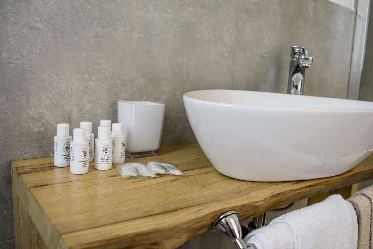 Home Suites Home Salionze Eksteriør bilde