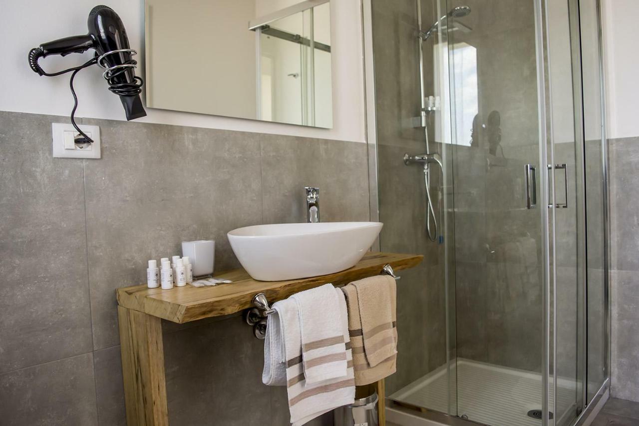 Home Suites Home Salionze Eksteriør bilde