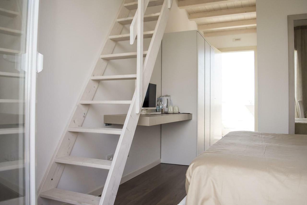 Home Suites Home Salionze Eksteriør bilde