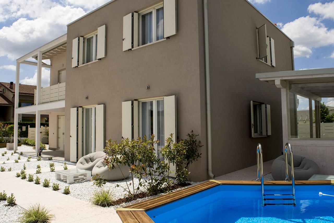 Home Suites Home Salionze Eksteriør bilde